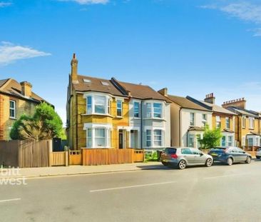 1 bedroom in a flat share to rent - Photo 5