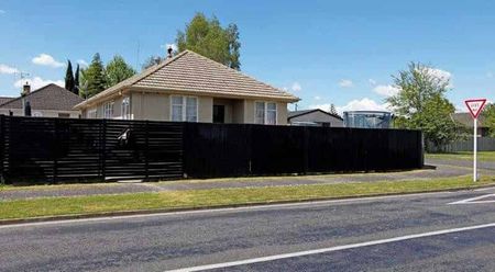 Three Bedroom Home-Hospital location - Photo 3