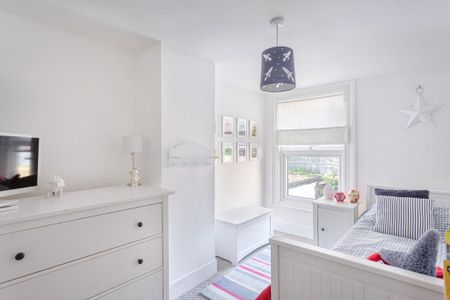 2 bedroom terraced house to rent - Photo 4