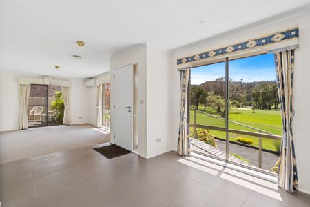 Low Maintenance Villa in Central Location - Photo 2