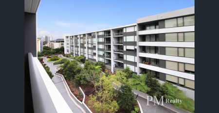 Modern Apartment Plus Study - Photo 4