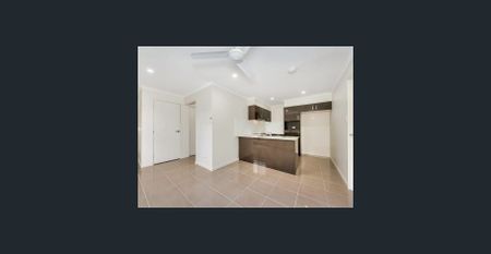 Modern 2 Bedroom Home!! - Photo 3