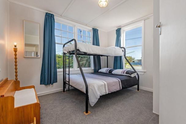 Enjoy sea breezes on Seabury Ave! - Photo 1