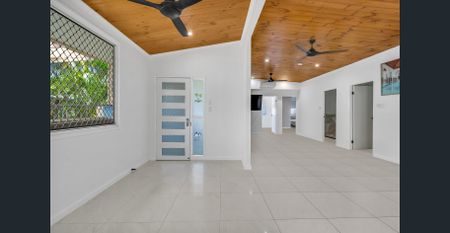 Stylishly Renovated Coastal Family Home - Photo 4