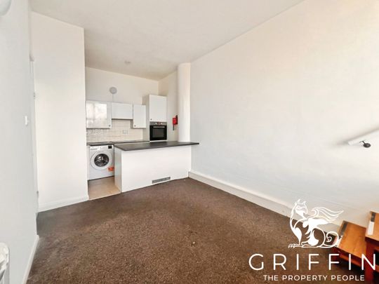 Stanford House, East Tilbury, Tilbury, RM18 - Photo 1