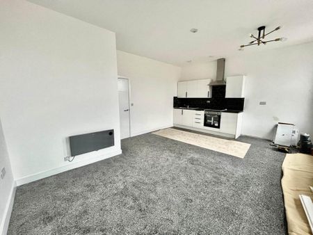 2 bedroom flat to rent - Photo 3