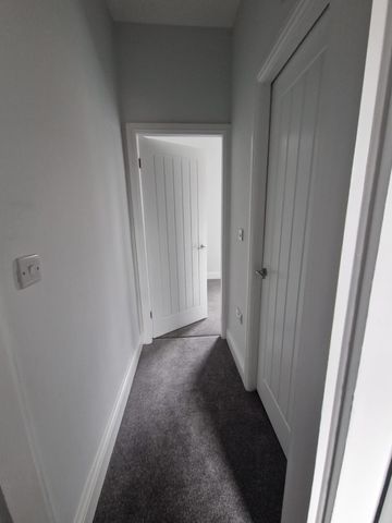 To Let – Rhodes Terrace, Barnsley S70 - Photo 3