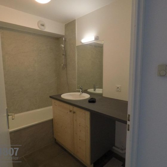 Appartement T3 à louer à Sallanches - Photo 1