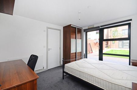 1 bedroom sharedaccommodation to rent - Photo 5