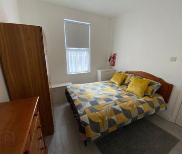 Donegall Road, Room 5, All Bills Included, Belfast, BT12 5NA - Photo 4