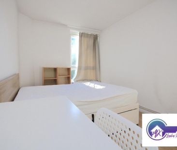 1 bedroom in a flat share to rent - Photo 3