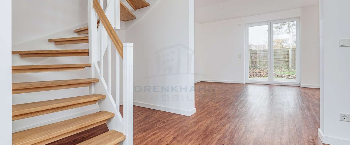Moderne Doppelhaushälfte mit gehobener Ausstattung in Sanitz, mit Stellplatz - 15 km nach Rostock - Photo 1