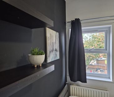 Room in a Shared House, Radford Road, NG7 - Photo 2