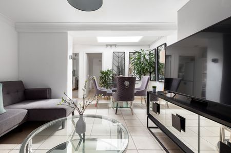 2 Bed Flat, Clapham Road, SW9 - Photo 2