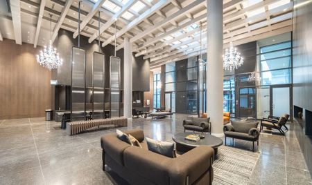 For Lease - 8 Interchange Way Unit# 2012, Vaughan, Ontario - Photo 4