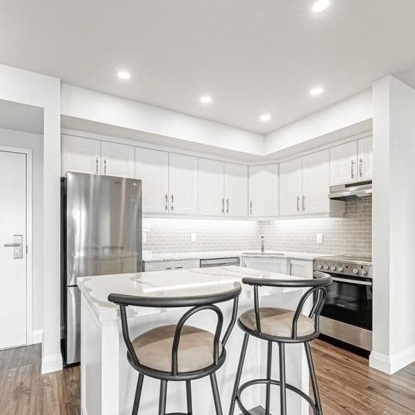 For Lease - 5698 Main Street Unit# 406, Niagara Falls, Ontario - Photo 1