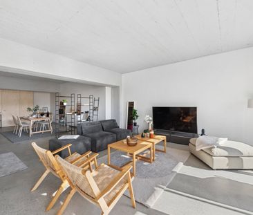 3.5 Zimmer, 129 m², 1. Stock - Photo 1