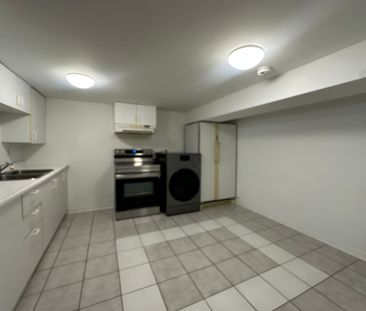 For Lease - 245 Axminster Drive Unit# Bsmt, Richmond Hill, Ontario - Photo 2