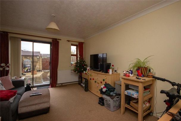 2 bedroom terraced house to rent - Photo 1