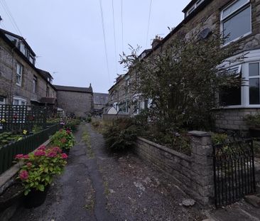 3 bedroom terraced house to rent - Photo 3