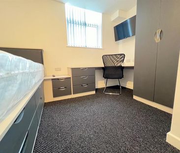 5 bedroom terraced house to rent - Photo 5