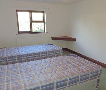 3 bedroom detached bungalow to rent - Photo 3
