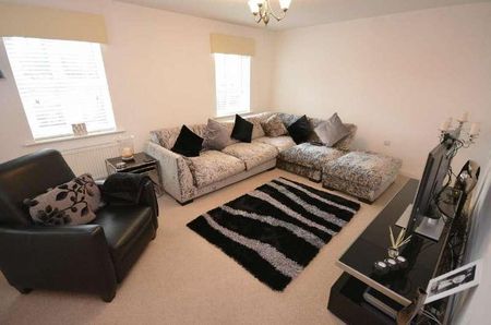 Blakeholme Court, Burton Upon Trent, DE14 - Photo 3