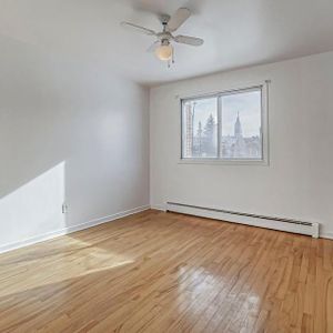 4 1/2 avec 2chambres fermées - Photo 2