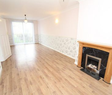 3 bedroom end of terrace house to rent - Photo 5