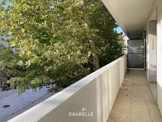 Location Appartement 3 pièces 72m² CHATEAURENARD 13160 - Photo 1