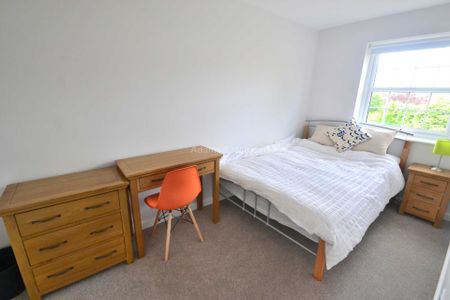 Price £2,750 pcm - Available 07/07/2025 - Furnished - Photo 3