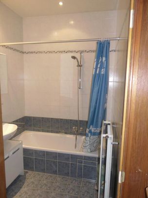 - Sint-Niklaas – Appartement 2de links met garage - Photo 1