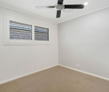 21 TIRABEENBA DRIVE, 2283, Bolton Point Nsw - Photo 4