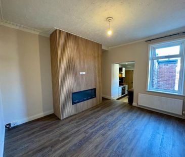 3 bedroom apartment to rent - Photo 6