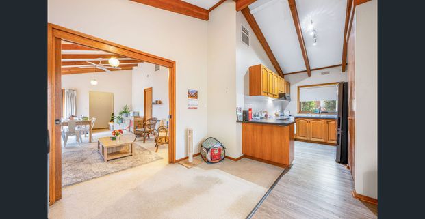 Immaculate Townhouse - Photo 1