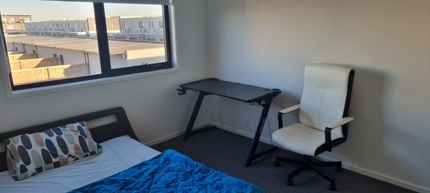 Clyde North - Photo 1