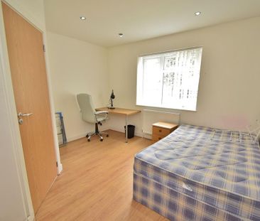 7 bedroom semi-detached house to rent - Photo 3