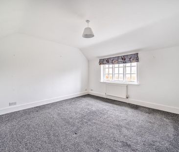 4 bedroom detached house to rent - Photo 6