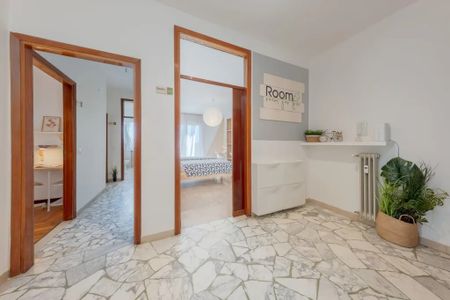 Via Cesare Cremonino, Padova, Veneto 35124 - Photo 4