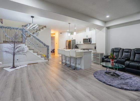 For Lease - 1522 Scarlet Street, Kingston, Ontario - Photo 1