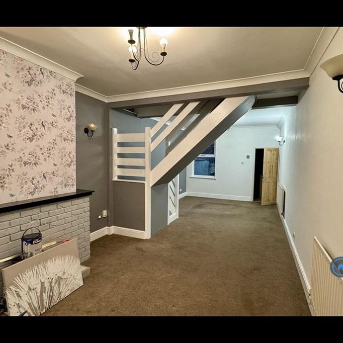 2 bedroom terraced house to rent - Photo 1