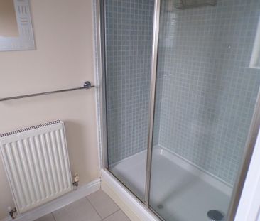 3 bedroom terraced house to rent - Photo 5