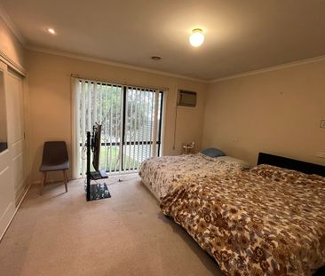 3 Bedroom Townhouse - Photo 4