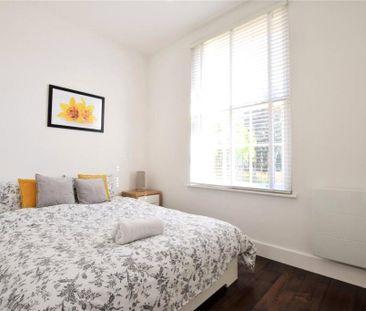 3 bedroom apartment to rent - Photo 2