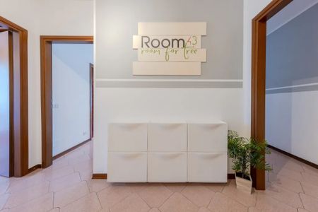 Via Urbino, Padova, Veneto 35142 - Photo 5