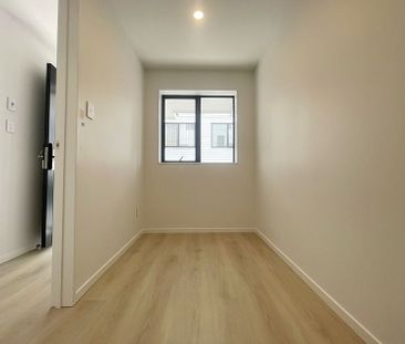 Modern Townhouse Great Location - Photo 5