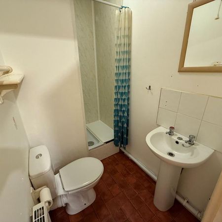 Studio to rent - Photo 4