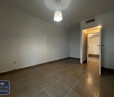 Location Appartement 3 pièces 60m² MARSEILLE 15ème - Photo 2