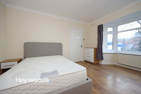1 bed house of multiple occupation to rent in Hilton Road, Stoke-on-Trent, Staffordshire - Photo 4
