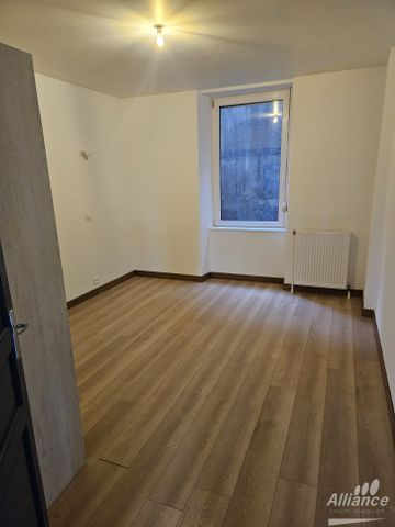 Appartement entièrement rénové de 2 Chambres 71m2 proche gare - Photo 3